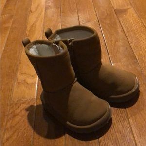 BabyGap girls tan boots